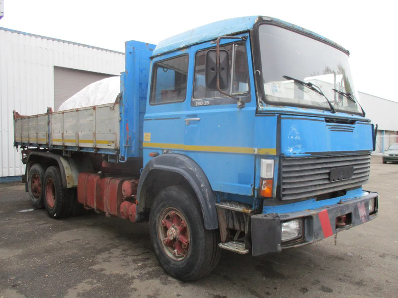 Iveco Turbostar 190-30 , Manual , V8 , 3 way tipper , Spring suspension , 6x2 - Billenőplatós teherautó: 4 kép. Iveco Turbostar 190-30 , Manual , V8 , 3 way tipper , Spring suspension , 6x2 - Billenőplatós teherautó: 4 kép.