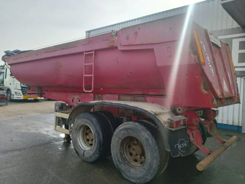 Kaiser 2 Axle , 8 Tyres , Steel tipper trailer - Félpótkocsi billenőplatós: 4 kép. Kaiser 2 Axle , 8 Tyres , Steel tipper trailer - Félpótkocsi billenőplatós: 4 kép.