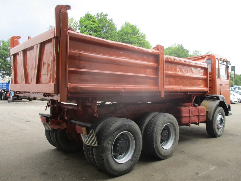 MAN 26.321 6x4 , 3 way tipper , ZF Manual , Spring suspension - Billenőplatós teherautó: 3 kép. MAN 26.321 6x4 , 3 way tipper , ZF Manual , Spring suspension - Billenőplatós teherautó: 3 kép.
