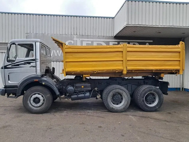 Mercedes-Benz 2628 , V8 , 6x4 , 3 Way Tipper, ZF Manual , Spring Suspension - Billenőplatós teherautó: 2 kép. Mercedes-Benz 2628 , V8 , 6x4 , 3 Way Tipper, ZF Manual , Spring Suspension - Billenőplatós teherautó: 2 kép.