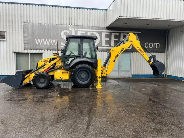 New Holland B 80 B-SS , 4x4 , Backhoe loader , 4in1 Bucket - Kotrórakodó: 2 kép. New Holland B 80 B-SS , 4x4 , Backhoe loader , 4in1 Bucket - Kotrórakodó: 2 kép.