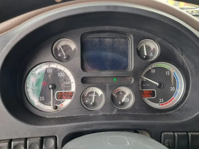 Nyergesvontató DAF XF 105 460 , Manual Gearbox , PTO , Tipper Hydraulics , Airco , Superspace Cab: 14 kép.