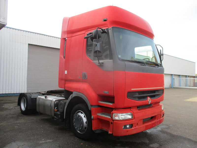 Renault Premium 420 DCI , Manual , Intarder , Airco - Nyergesvontató: 4 kép. Renault Premium 420 DCI , Manual , Intarder , Airco - Nyergesvontató: 4 kép.