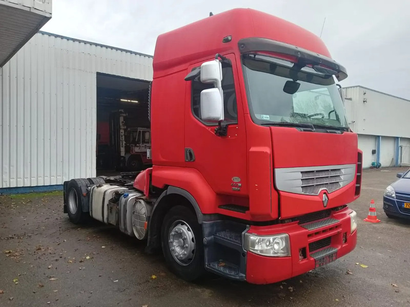 Renault Premium 450 DXI, 2008 - Nyergesvontató: 4 kép. Renault Premium 450 DXI, 2008 - Nyergesvontató: 4 kép.