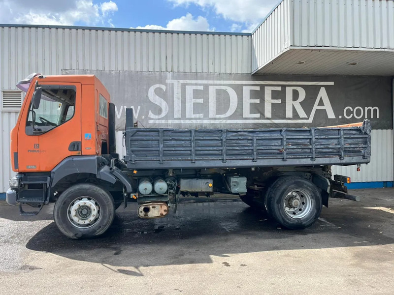 Renault Kerax 270 DCI , Manual , 3 way tipper , Spring suspension - Billenőplatós teherautó: 2 kép. Renault Kerax 270 DCI , Manual , 3 way tipper , Spring suspension - Billenőplatós teherautó: 2 kép.