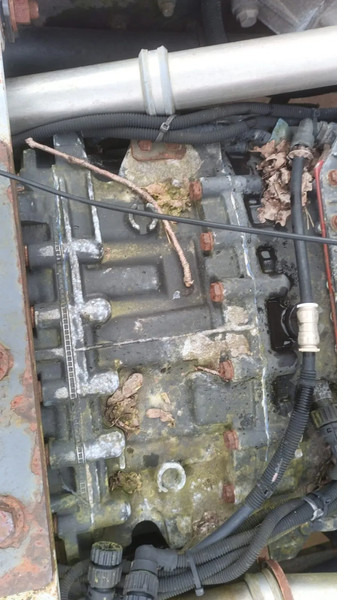 Renault Premium 420 Dci Engine + Automatic Gearbox - Motor - Teherautó: 5 kép. Renault Premium 420 Dci Engine + Automatic Gearbox - Motor - Teherautó: 5 kép.