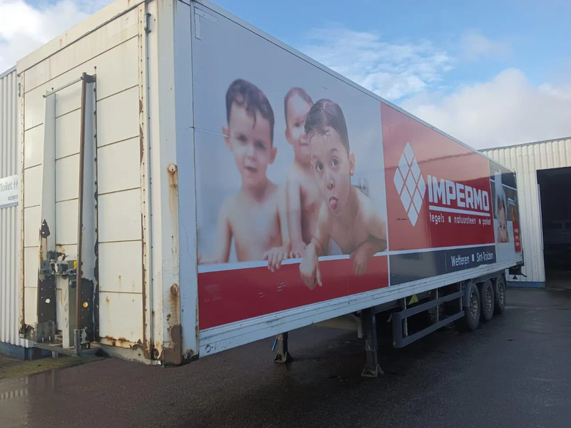 SYSTEM TRAILER 3 Axle SAF , Box Trailer - Félpótkocsi dobozos: 1 kép. SYSTEM TRAILER 3 Axle SAF , Box Trailer - Félpótkocsi dobozos: 1 kép.