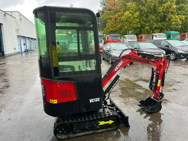 VICSEC VC 13 C , Mini Excavator , Close cabine , 2 pieces in stock - Minikotró: 5 kép. VICSEC VC 13 C , Mini Excavator , Close cabine , 2 pieces in stock - Minikotró: 5 kép.