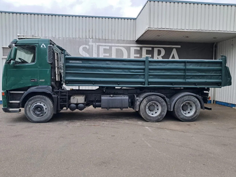 Volvo FH 12 - 460 , 6x2 , 3 Way Tipper, Spring Suspension , Manual Gearbox, Airco - Billenőplatós teherautó: 5 kép. Volvo FH 12 - 460 , 6x2 , 3 Way Tipper, Spring Suspension , Manual Gearbox, Airco - Billenőplatós teherautó: 5 kép.