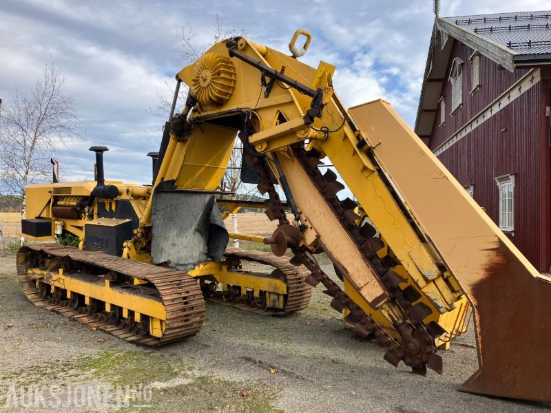 1981 HOES 522 Super Gigant Kjedegraver - Építőipari berendezések: 1 kép. 1981 HOES 522 Super Gigant Kjedegraver - Építőipari berendezések: 1 kép.