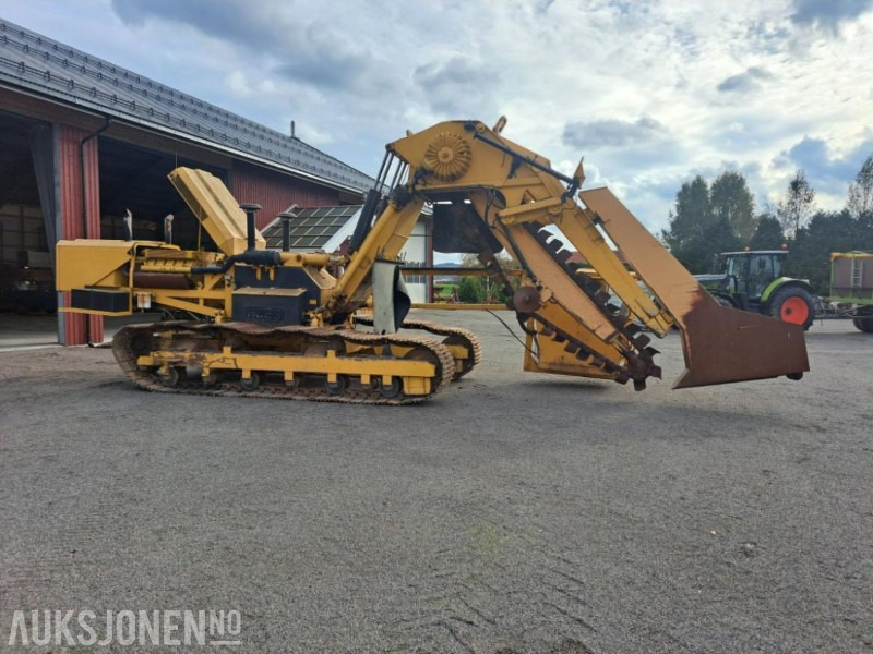 1981 HOES 522 Super Gigant Kjedegraver - Építőipari berendezések: 4 kép. 1981 HOES 522 Super Gigant Kjedegraver - Építőipari berendezések: 4 kép.
