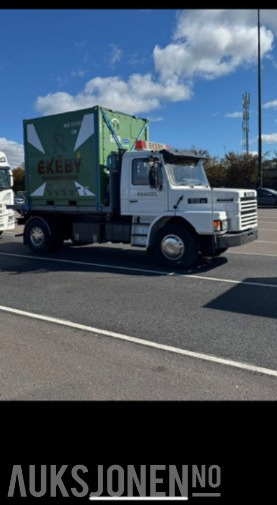 1983 Scania T82H4X2LI46 VETERAN. - Platós teherautó: 4 kép. 1983 Scania T82H4X2LI46 VETERAN. - Platós teherautó: 4 kép.