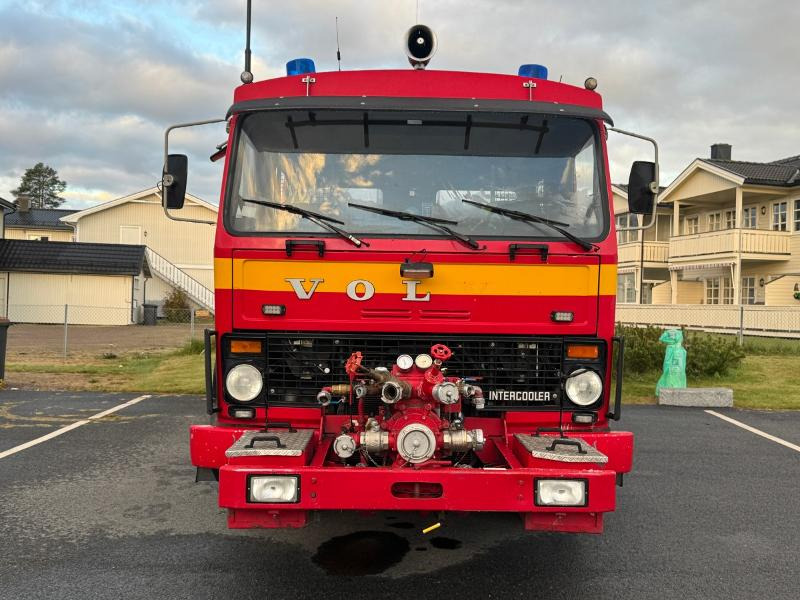 1983 Volvo F 720 brannbil registrert som motorredskap - Tűzoltóautó: 3 kép. 1983 Volvo F 720 brannbil registrert som motorredskap - Tűzoltóautó: 3 kép.