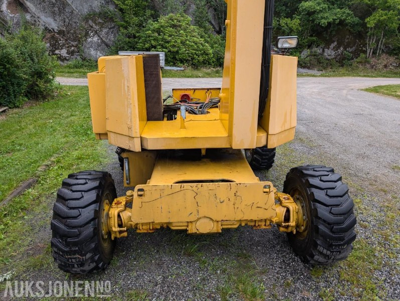 1994 Terex 4x4 TA50RT Z-lift - Emelő: 4 kép. 1994 Terex 4x4 TA50RT Z-lift - Emelő: 4 kép.