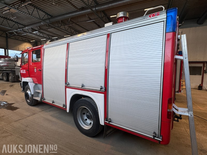 Tűzoltóautó 1997 Mercedes-Benz 1124 Af/36 4X4 brannbil registrert som motorredskap med kun 29540 km: 7 kép. Tűzoltóautó 1997 Mercedes-Benz 1124 Af/36 4X4 brannbil registrert som motorredskap med kun 29540 km: 7 kép.