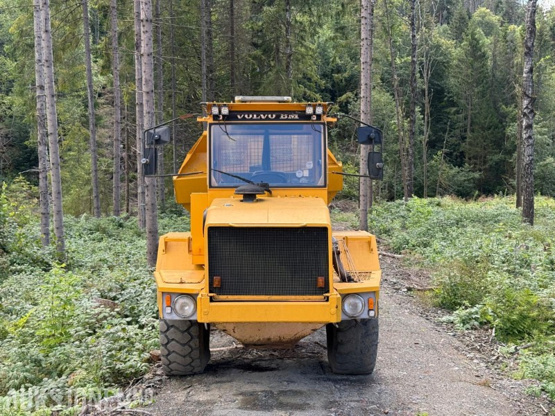 1997 Volvo A20 6X4 - 23 796 timer - Hvite skilt - Dömper: 2 kép. 1997 Volvo A20 6X4 - 23 796 timer - Hvite skilt - Dömper: 2 kép.
