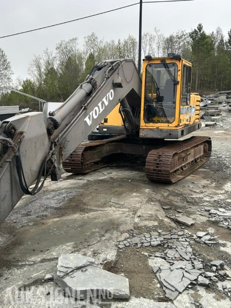 1997 Volvo EC230B Gravemaskin - MVA FRI - Graveskuff - 10200T - Kotrógép: 1 kép. 1997 Volvo EC230B Gravemaskin - MVA FRI - Graveskuff - 10200T - Kotrógép: 1 kép.