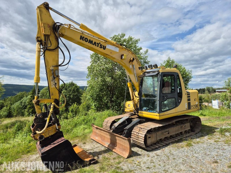 1998 Komatsu PC130, beltegraver m. Engcon tiltrotator, ny sertifisert - Kotrógép: 1 kép. 1998 Komatsu PC130, beltegraver m. Engcon tiltrotator, ny sertifisert - Kotrógép: 1 kép.