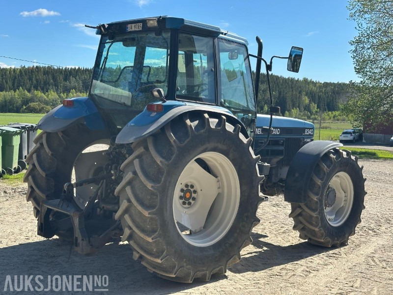 1998 New Holland 8340 SLE - Traktor - Traktor: 5 kép. 1998 New Holland 8340 SLE - Traktor - Traktor: 5 kép.