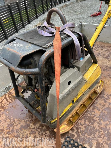 1998 Wacker Neuson DPU 6055 - Henger: 3 kép. 1998 Wacker Neuson DPU 6055 - Henger: 3 kép.