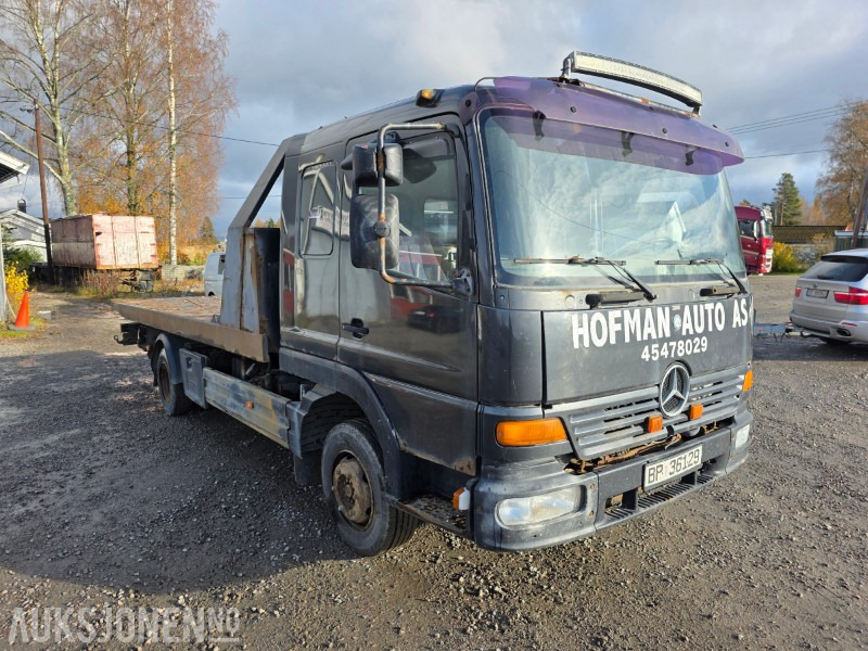 1999 Mercedes-Benz 1017/42 bergingsbil - Tűzoltóautó: 2 kép. 1999 Mercedes-Benz 1017/42 bergingsbil - Tűzoltóautó: 2 kép.