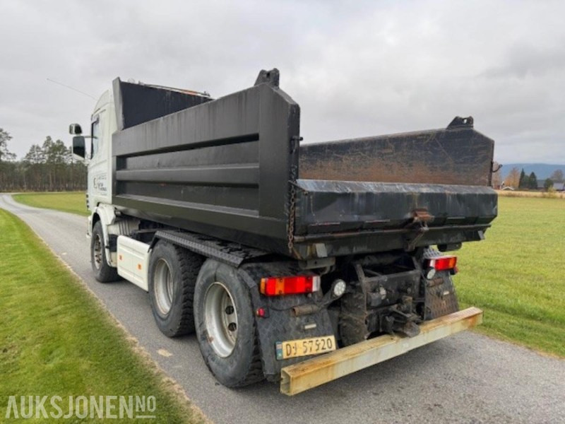 1999 Scania 144G TIPPBIL - Billenőplatós teherautó: 2 kép. 1999 Scania 144G TIPPBIL - Billenőplatós teherautó: 2 kép.