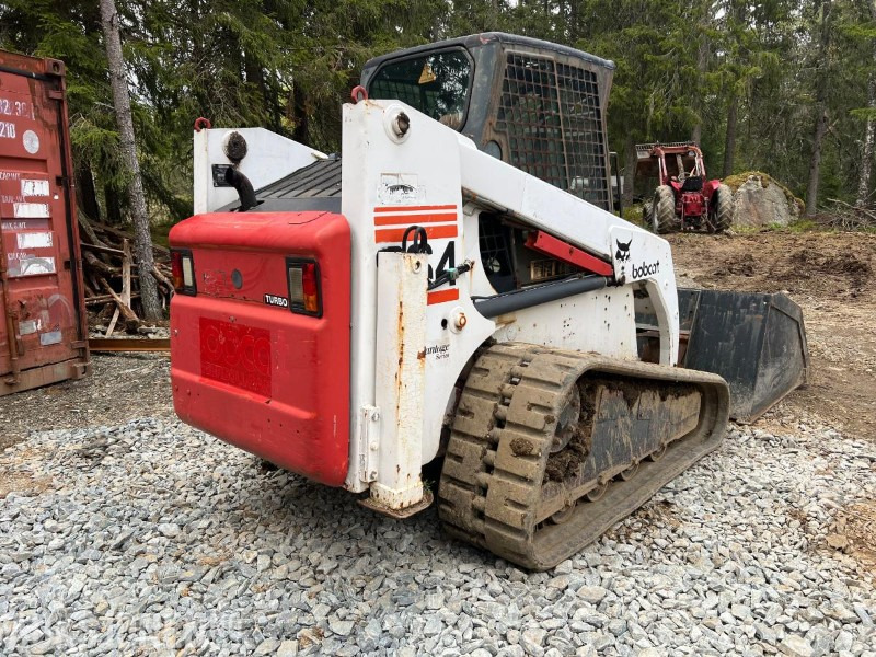 2000 Bobcat 864H kompaktlaster - Mini homlokrakodó: 4 kép. 2000 Bobcat 864H kompaktlaster - Mini homlokrakodó: 4 kép.