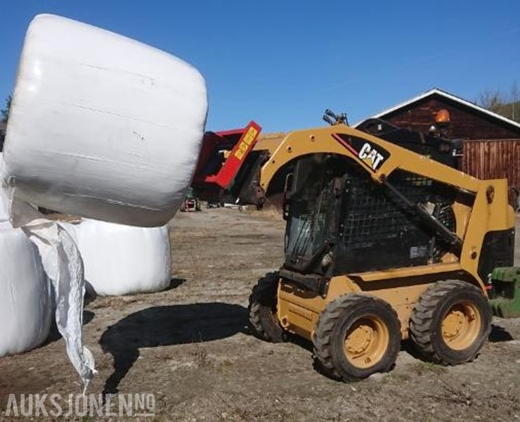 2002 Cat 216 kompaktlaster med motorvarmer - Mini homlokrakodó: 1 kép. 2002 Cat 216 kompaktlaster med motorvarmer - Mini homlokrakodó: 1 kép.