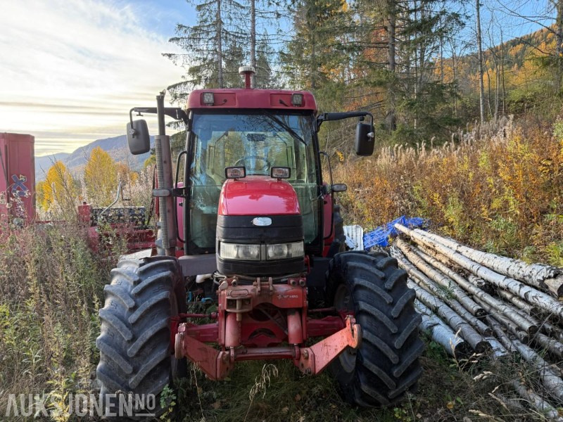 2002 McCormick C100 m/Fronthydraulikk - Traktor: 2 kép. 2002 McCormick C100 m/Fronthydraulikk - Traktor: 2 kép.