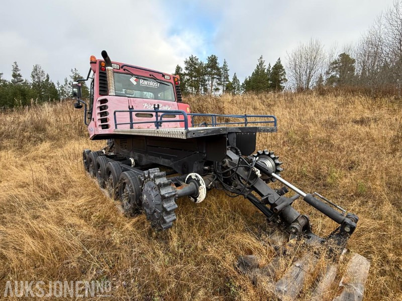 2002 Pisten Bully 300 tråkkemaskin - Építőipari berendezések: 3 kép. 2002 Pisten Bully 300 tråkkemaskin - Építőipari berendezések: 3 kép.