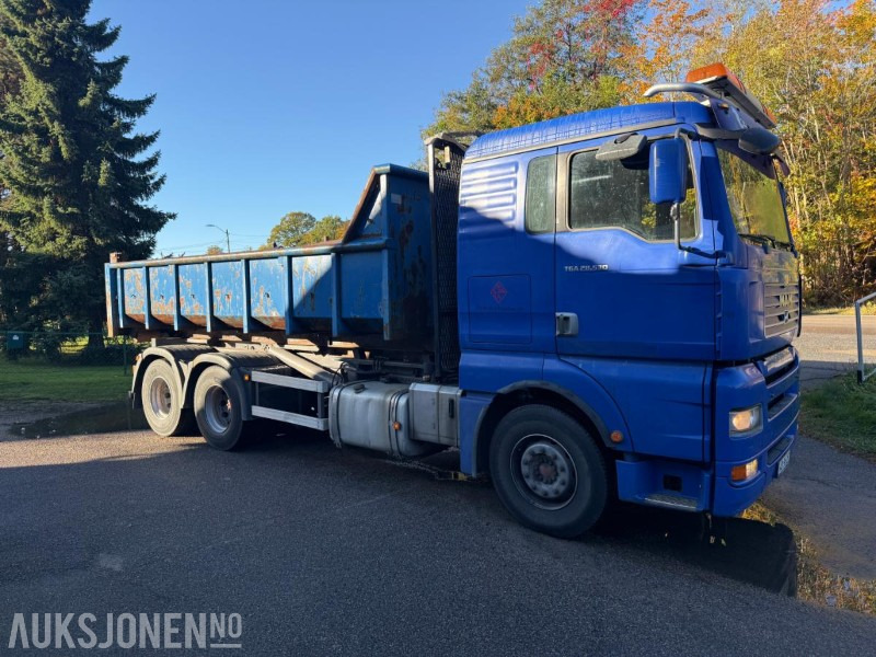 2003 MAN 28.533 FNLC TIPPBIL. - Billenőplatós teherautó: 2 kép. 2003 MAN 28.533 FNLC TIPPBIL. - Billenőplatós teherautó: 2 kép.