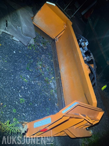 2004 Andre tellefsdal 4300 U-plog - Építőipari berendezések: 3 kép. 2004 Andre tellefsdal 4300 U-plog - Építőipari berendezések: 3 kép.