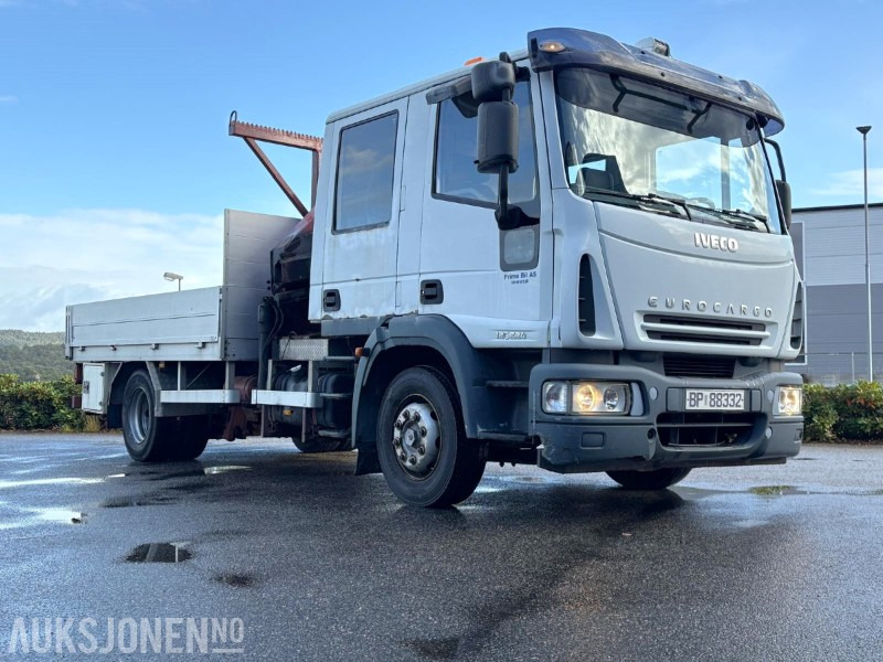 2004 Iveco 120E24 EUROCARGO kranbil - registrert for 5 sitteplasser - Darus autó: 2 kép. 2004 Iveco 120E24 EUROCARGO kranbil - registrert for 5 sitteplasser - Darus autó: 2 kép.