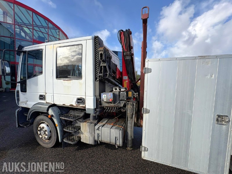 2004 Iveco 120E24 EUROCARGO kranbil - registrert for 5 sitteplasser - Darus autó: 5 kép. 2004 Iveco 120E24 EUROCARGO kranbil - registrert for 5 sitteplasser - Darus autó: 5 kép.