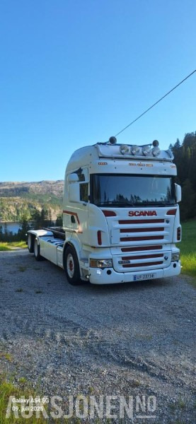2004 Scania R580 6x2 krokbil - 20t JOAB krok - Kranhydraulikk - Horgos rakodó teherautó: 2 kép. 2004 Scania R580 6x2 krokbil - 20t JOAB krok - Kranhydraulikk - Horgos rakodó teherautó: 2 kép.