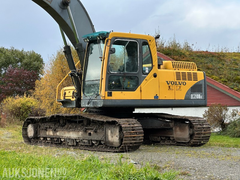 2004 Volvo EC210BLC - sertifisert, lang og kort bom og flere skuffer - Kotrógép: 3 kép. 2004 Volvo EC210BLC - sertifisert, lang og kort bom og flere skuffer - Kotrógép: 3 kép.