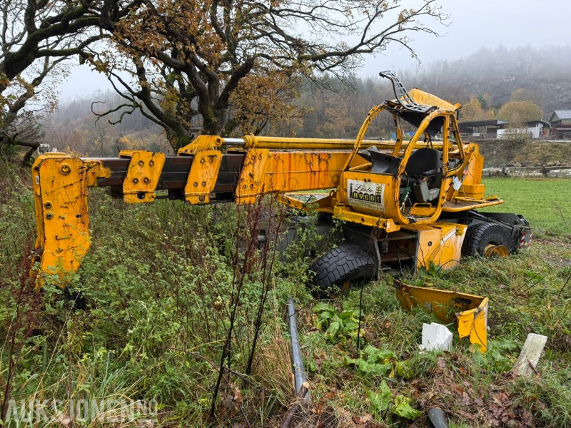 2005 Dieci Pegasus 45.21 Teleskoptruck / vinsj / kurv - delemaskin - Teleszkópos rakodó: 2 kép. 2005 Dieci Pegasus 45.21 Teleskoptruck / vinsj / kurv - delemaskin - Teleszkópos rakodó: 2 kép.