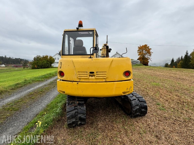 2005 Komatsu PC 75R gravemaskin med gummibelter - Kotrógép: 4 kép. 2005 Komatsu PC 75R gravemaskin med gummibelter - Kotrógép: 4 kép.