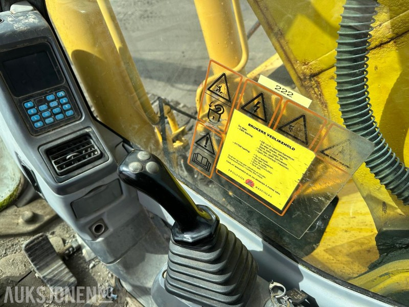 Kotrógép 2005 Komatsu PC210LC-7K GRAVEMASKIN - 11000 Timer: 10 kép.