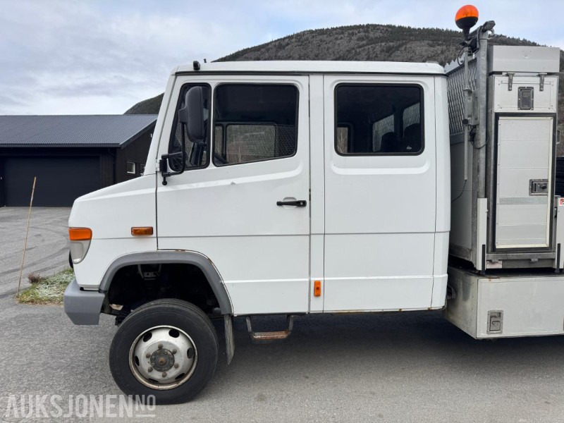 2005 Mercedes-Benz 815Da/37-Vn 4X4 linjebil med kran og masse utstyr - Darus autó: 3 kép. 2005 Mercedes-Benz 815Da/37-Vn 4X4 linjebil med kran og masse utstyr - Darus autó: 3 kép.