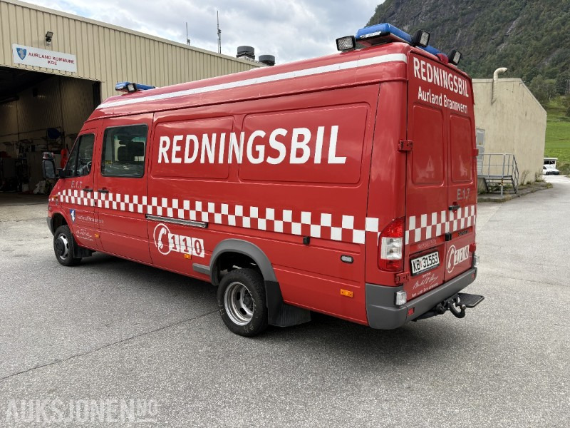 2005 Mercedes-Benz Sprinter 4-motion / 4X4 redningsbil - fullutstyrt - Tűzoltóautó: 4 kép. 2005 Mercedes-Benz Sprinter 4-motion / 4X4 redningsbil - fullutstyrt - Tűzoltóautó: 4 kép.