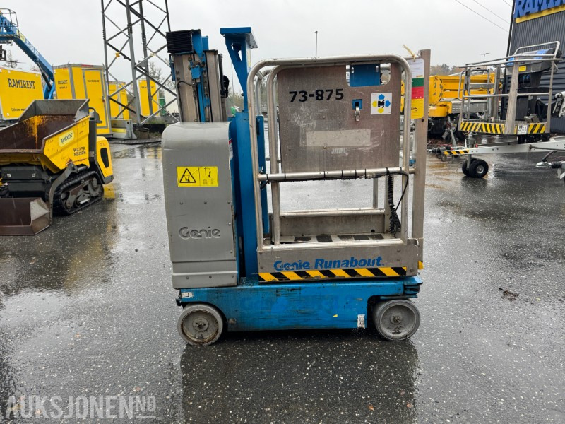 2006 Genie GR-12 5,5m mastelift - Emelő: 1 kép. 2006 Genie GR-12 5,5m mastelift - Emelő: 1 kép.