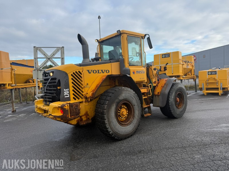 2006 Volvo L70E Hjullaster 3. og 4. funksjon. - Gumikerekes homlokrakodó: 5 kép. 2006 Volvo L70E Hjullaster 3. og 4. funksjon. - Gumikerekes homlokrakodó: 5 kép.