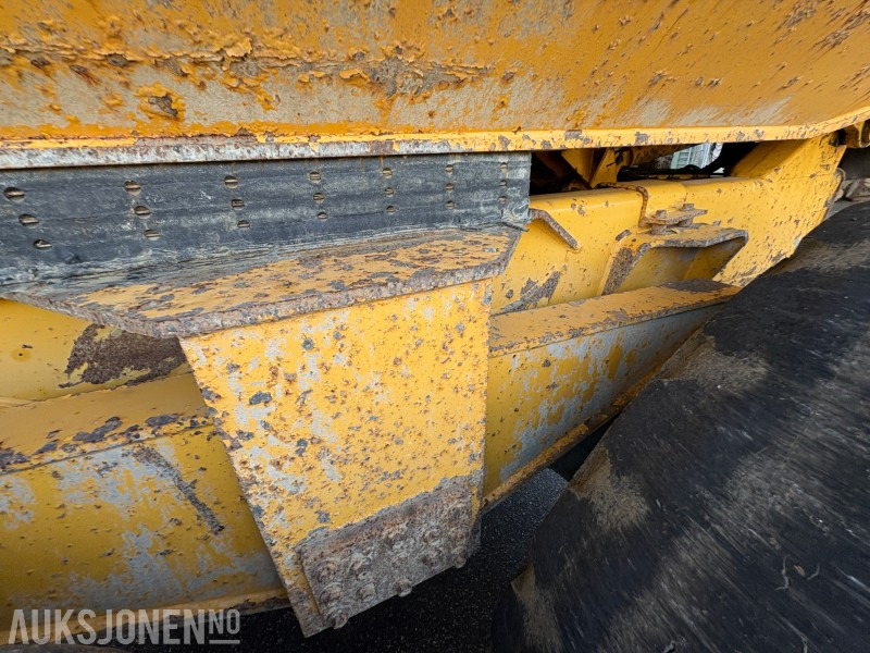 Dömper 2006 mod Volvo A35D - sorte skilter - 18 182 timer - 89 085 km: 15 kép.