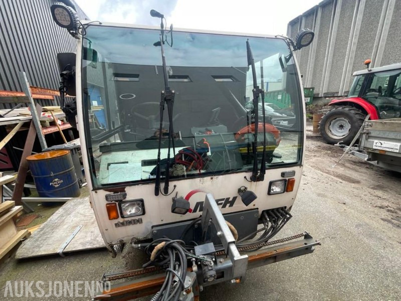 2007 AEBI MFH 5000 FEIE/KOSTEBIL - ROTERENDE FEIEBIL - IVECO MOTOR - KLIMA - 8800 TIMER. - Építőipari berendezések: 5 kép. 2007 AEBI MFH 5000 FEIE/KOSTEBIL - ROTERENDE FEIEBIL - IVECO MOTOR - KLIMA - 8800 TIMER. - Építőipari berendezések: 5 kép.