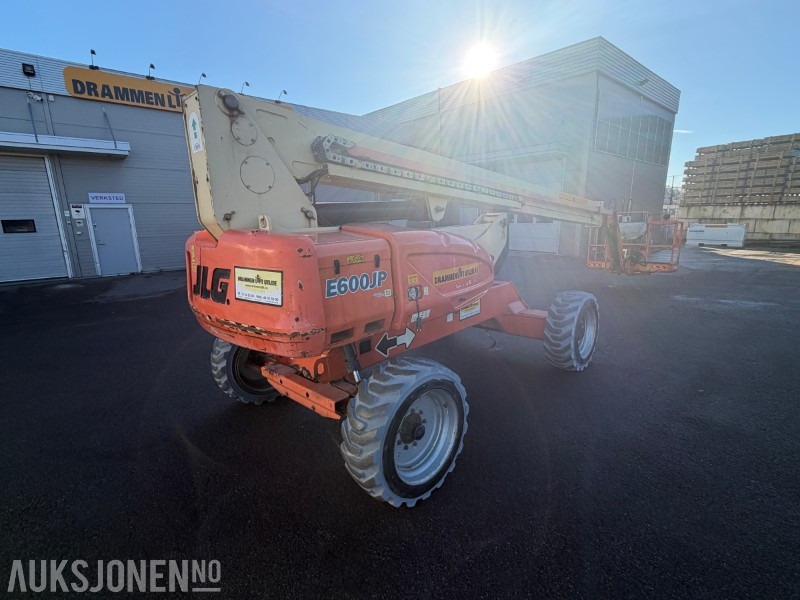 2007 JLG E600JP bomlift / 20 meter arbeidshøyde - Emelő: 5 kép. 2007 JLG E600JP bomlift / 20 meter arbeidshøyde - Emelő: 5 kép.
