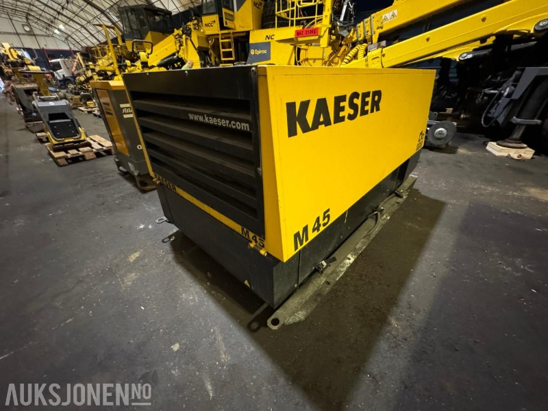 2007 Kaeser M 45 kompressor - Építőipari berendezések: 5 kép. 2007 Kaeser M 45 kompressor - Építőipari berendezések: 5 kép.