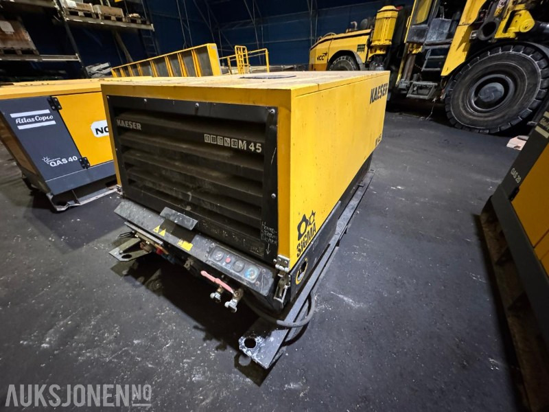 2007 Kaeser M 45 kompressor - Építőipari berendezések: 1 kép. 2007 Kaeser M 45 kompressor - Építőipari berendezések: 1 kép.