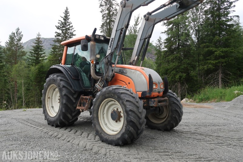 2008 Valtra N141 Twintrac traktor / 9121 timer - Traktor: 5 kép. 2008 Valtra N141 Twintrac traktor / 9121 timer - Traktor: 5 kép.