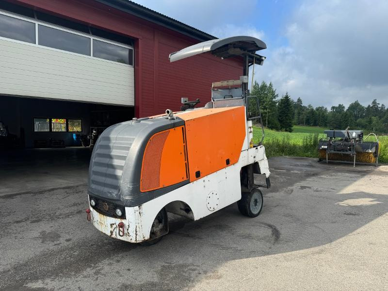 2008 Wirtgen W50DC Asfaltfres - Aszfaltmaró: 1 kép. 2008 Wirtgen W50DC Asfaltfres - Aszfaltmaró: 1 kép.